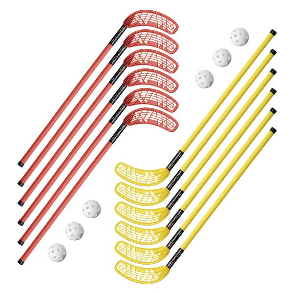 Sechs rote und sechs gelbe Floorball-Schläger mit drei weißen Floorball-Bällen auf weißem Hintergrund.