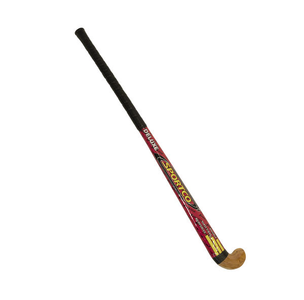 Hockeyschläger mit rotem Schaft und schwarzem Griff, gebogene Holzspitze, Sportausrüstung.
