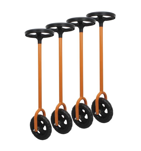 Vier orangefarbene Einräder mit schwarzen Reifen und Griffen auf weißem Hintergrund.