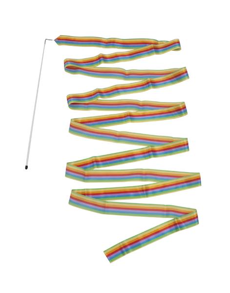 Regenbogenfarbener Gymnastikband mit Stab auf weißem Hintergrund, Sportgerät.