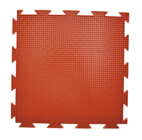 Rotes, quadratisches Puzzle-Schutzmattenstück mit Noppenstruktur für Bodenbelag.