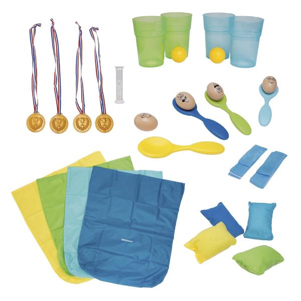 Set mit verschiedenen Spiel- und Trainingsmaterialien wie Medaillen, Bechern, Löffeln, Bohnensäckchen und Tüchern.