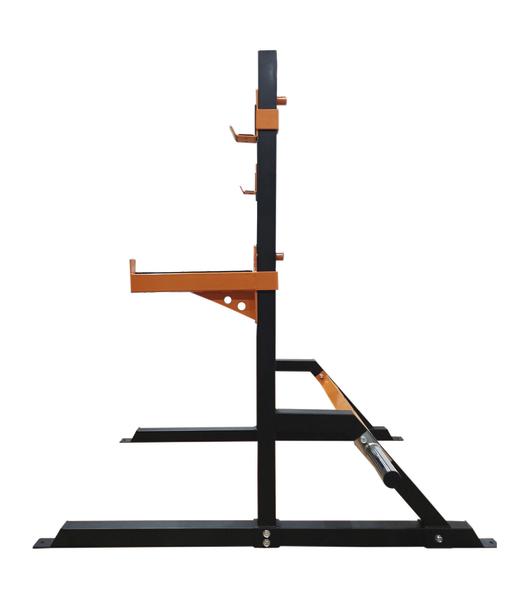 Schwarzer und oranger Squat Rack für Krafttraining mit stabiler Stahlkonstruktion.