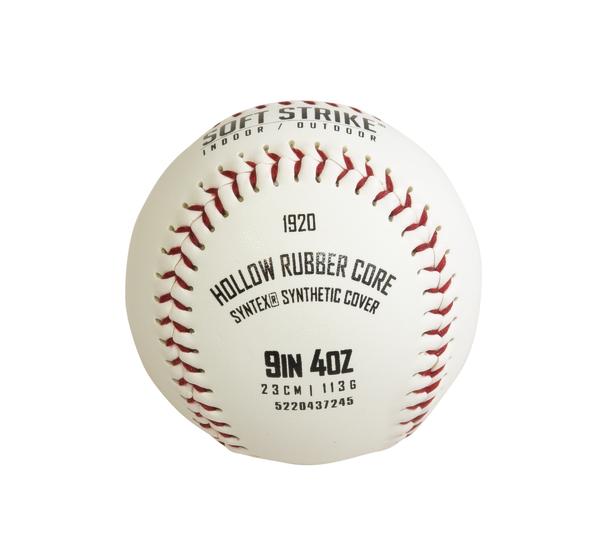 Softball mit Hohlgummikern und synthetischer Oberfläche, 9 Zoll, 113 Gramm.