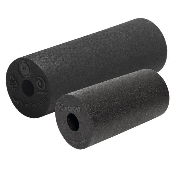 Zwei Faszienrollen aus festem Schaumstoff in unterschiedlichen Größen, geeignet für Massage, Regeneration und Muskeltraining.