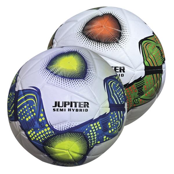 Zwei JUPITER Semi Hybrid Fußbälle in unterschiedlichen Farbvarianten: Blau/Neongrün und Grün/Rot, jeweils auf weißer Grundfarbe.