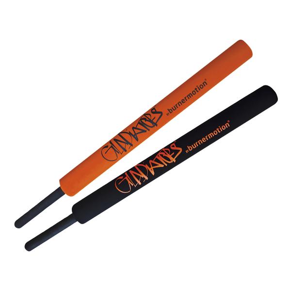 Zwei Fitness-Sticks in Orange und Schwarz mit "Gladiators" und "burnermotion" Schriftzug.