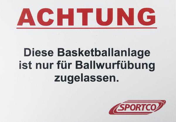 Warnschild für Basketballanlage, nur Ballwurfübungen erlaubt, Sportco-Logo.