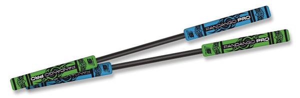 Zwei bunte Fandango Pro Percussion Sticks mit blau-grünem Design auf weißem Hintergrund.