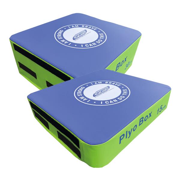 Zwei weiche Plyo-Boxen mit blauer Oberseite und grünem Korpus, geeignet für Sprung- und Koordinationstraining, mit Grifföffnungem.