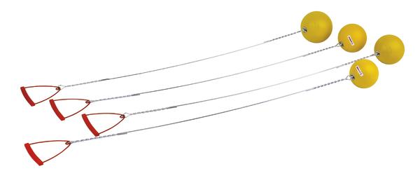 Gelbe Wurfkugeln mit roten Griffen und Metallketten für Wurf- und Fangspiele.