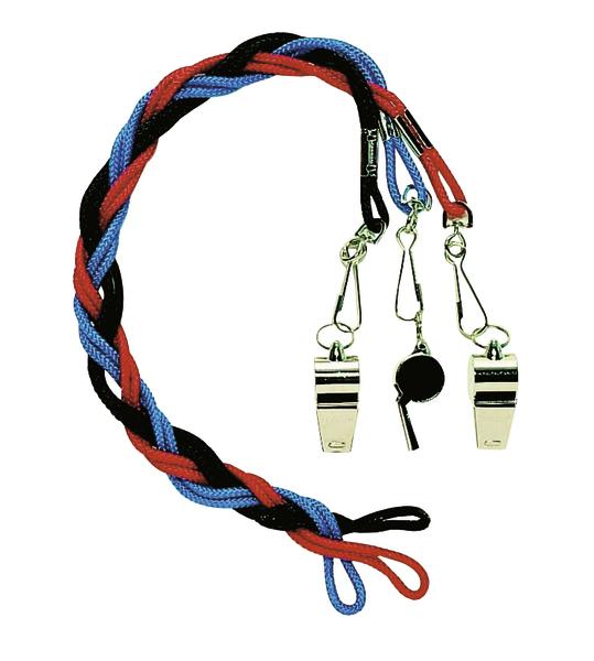 Drei Schiedsrichterpfeifen an rot-blau-schwarzen geflochtenen Bändern.