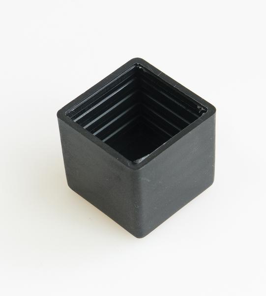 Schwarze quadratische Kunststoffkappe für Möbel- oder Rohrenden, innen gerippt.