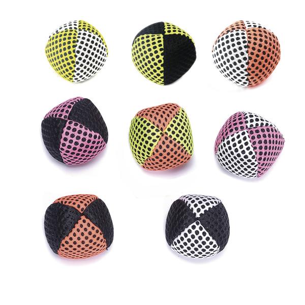 Jonglierbälle in verschiedenen Farben und Mustern.