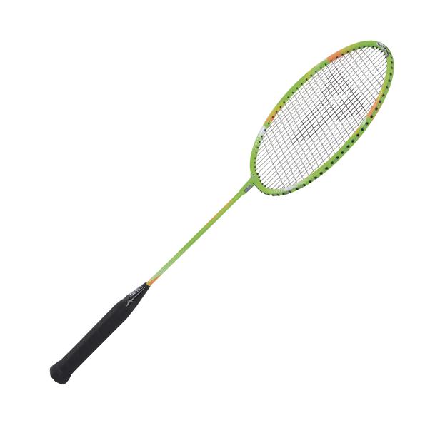 Grüner Badmintonschläger mit schwarzem Griff auf weißem Hintergrund.