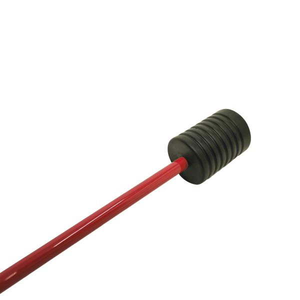 Roter Stiel mit schwarzem, geriffeltem Gummihammerkopf auf weißem Hintergrund.