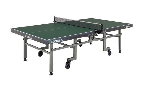Hochwertiger JOOLA Tischtennistisch mit grünem Spielfeld und klappbarem Netz.